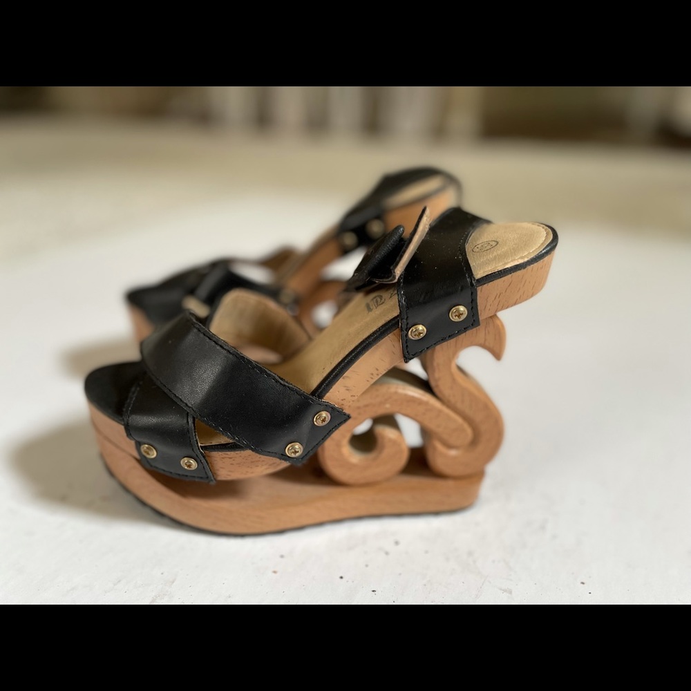Unique wood platform